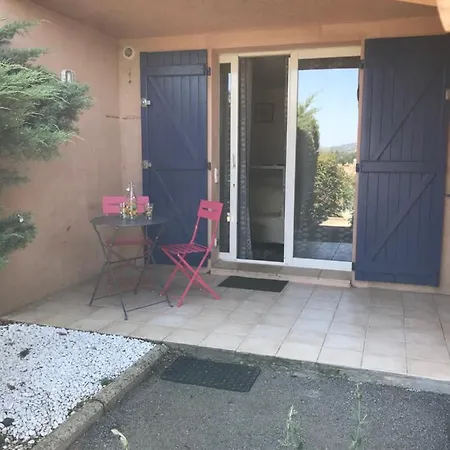 Appartement Rénové Climatisé Piscine Parking *